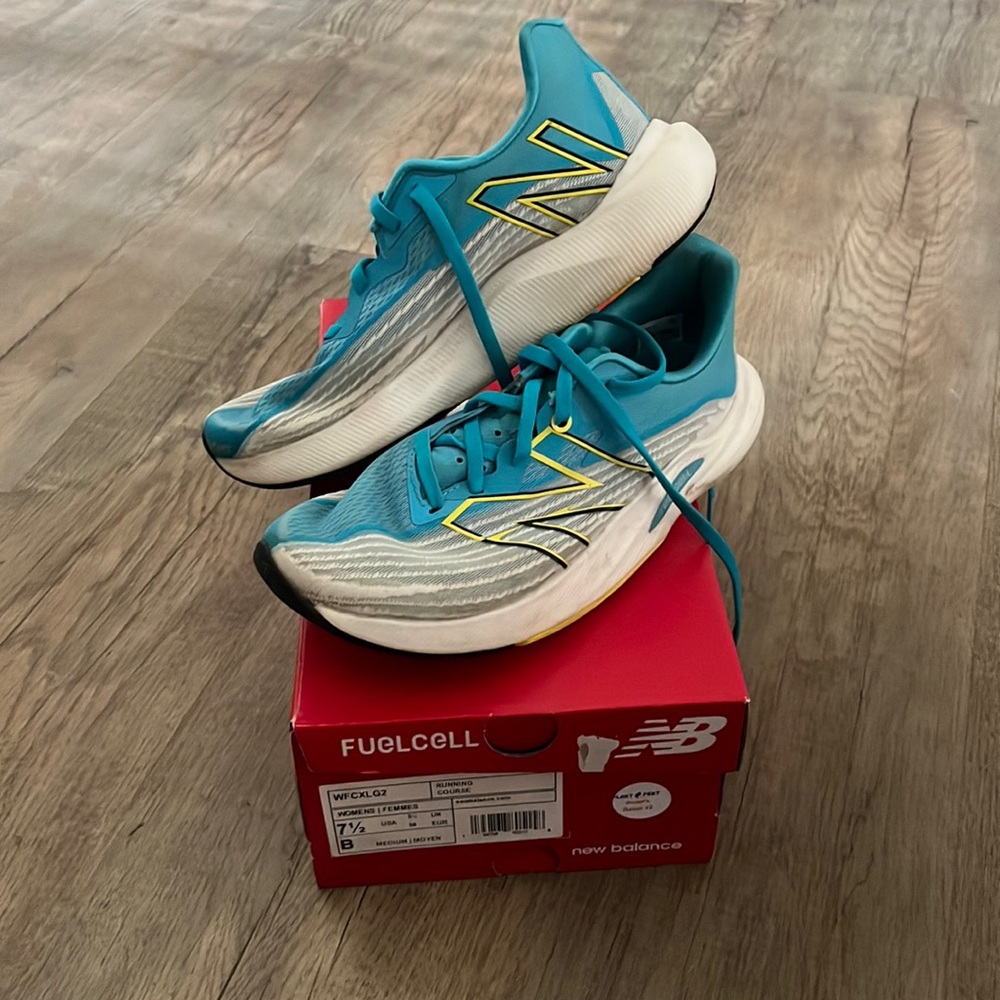 New Balance Rebel v2 fuelcell